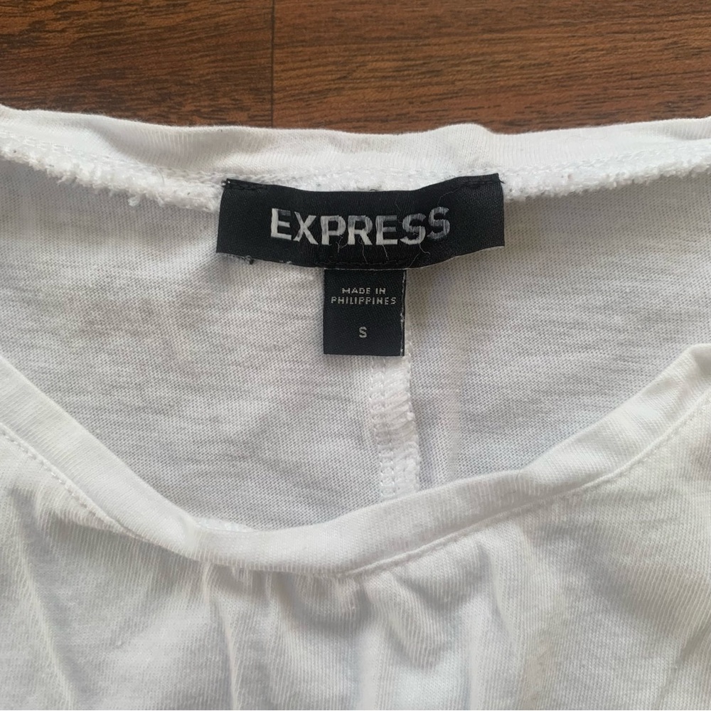 Size Small- Express Casual White Top Women’s Sleeveless 100% Supima Cotton - Picture 3 of 6